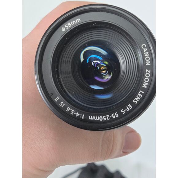 Canon EF-S 55-250mm f/4.0-5.6 IS Lens With Soft Case - Picture 6 of 7